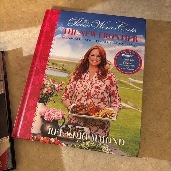 Lot of 3 Cookbooks, The Pioneer Woman and Hannah Hart, perfect condition! - Picture 8 of 11